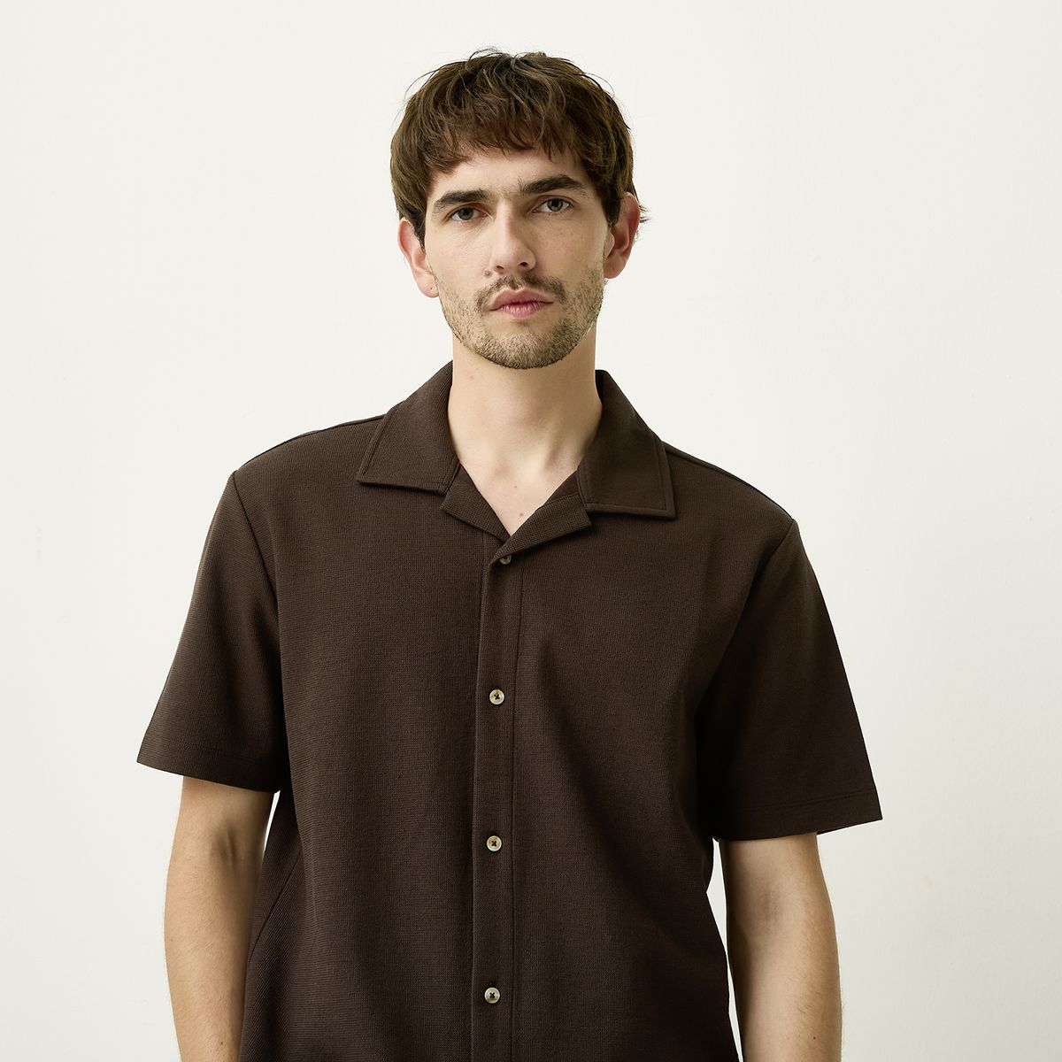 BASEMENT - Camisa Manga Corta Hombre Basement