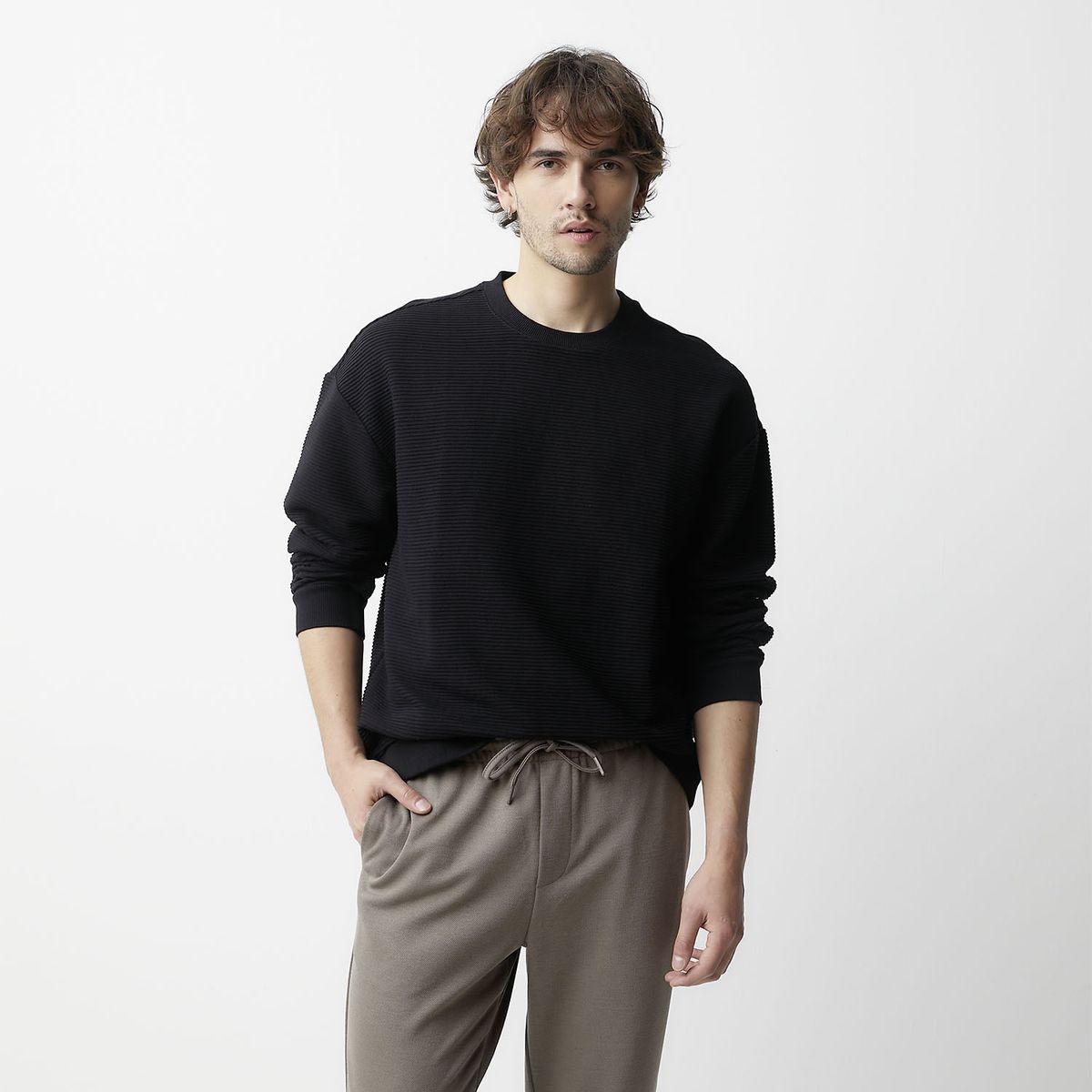 BASEMENT - Polerón Hombre Basement