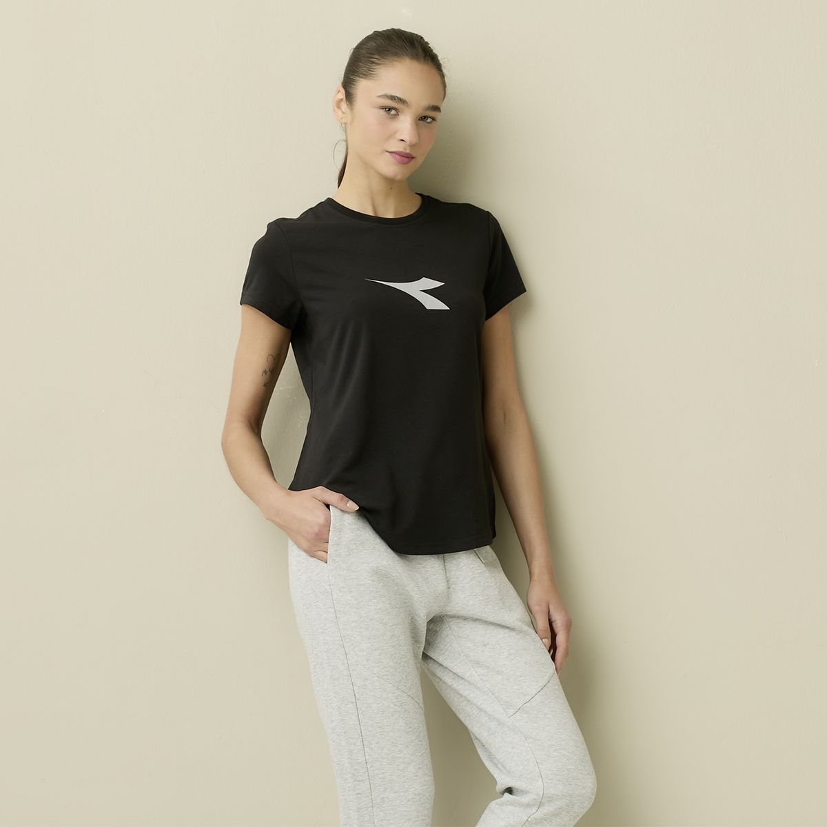 DIADORA - Polera Deportiva Algodón Mujer Diadora