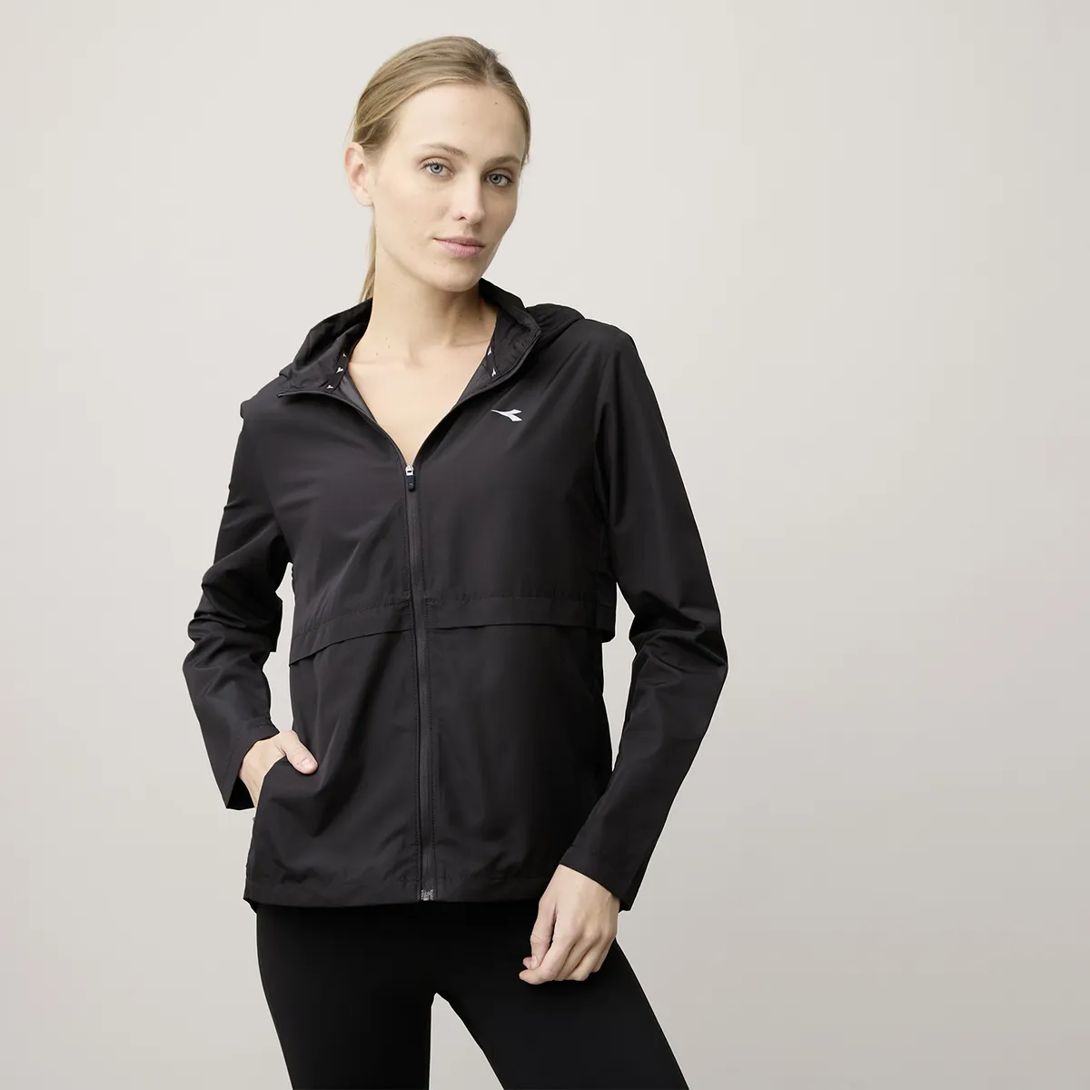 DIADORA - Cortaviento Deportivo Mujer Diadora