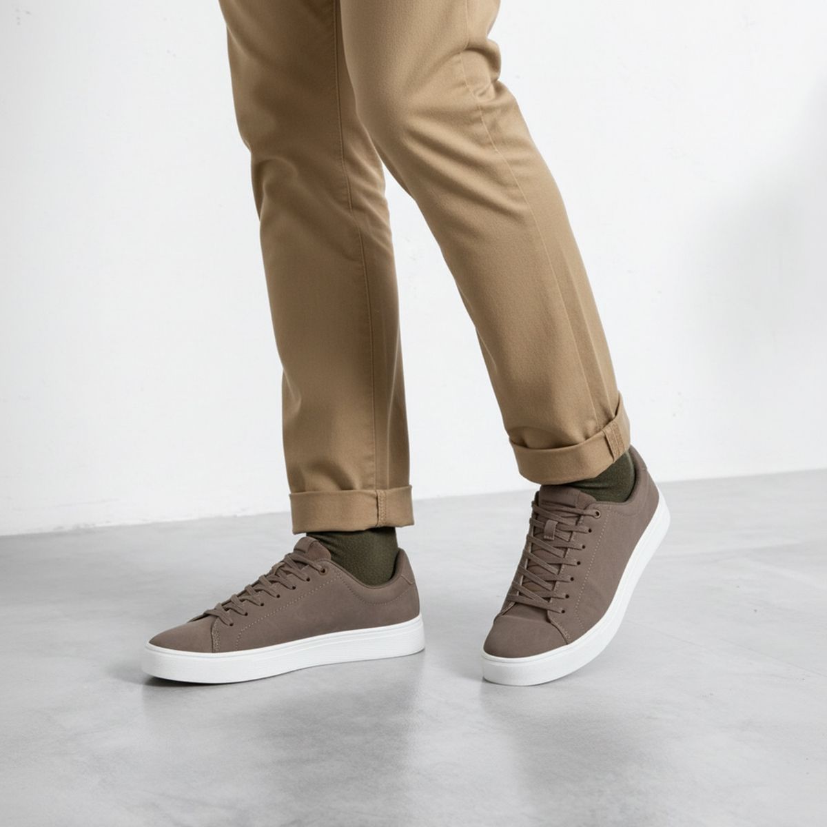 BASEMENT - Zapatilla Urbana Hombre Taupe Basement