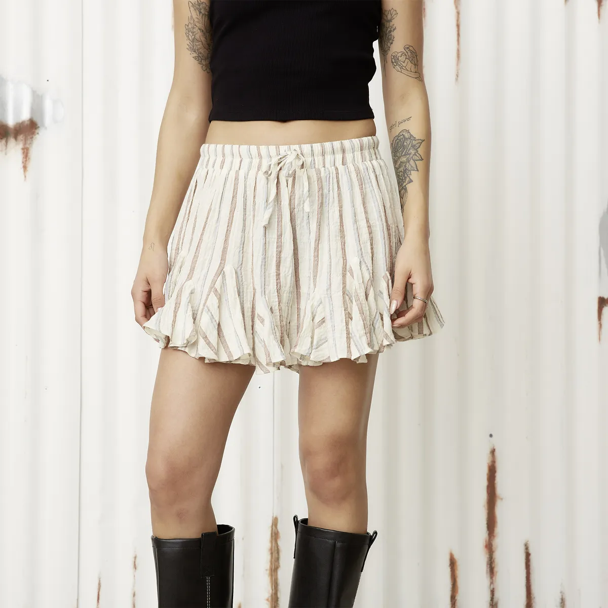 AMERICANINO - Short Flare Tiro Medio Mujer Americanino