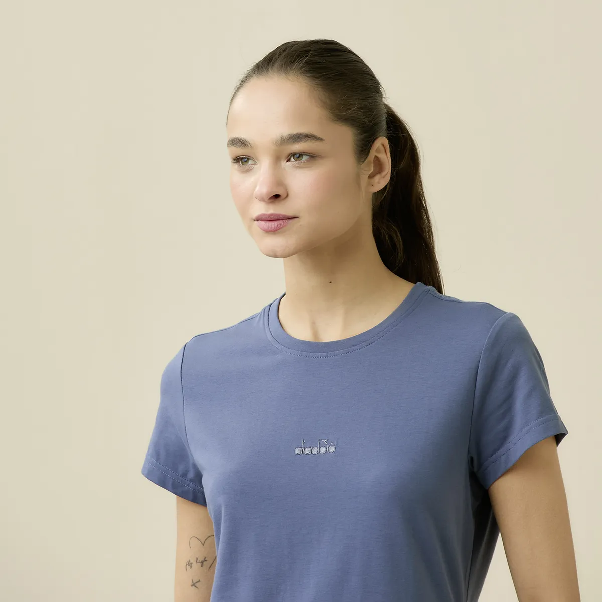 DIADORA - Polera Deportiva Manga Corta Mujer Diadora