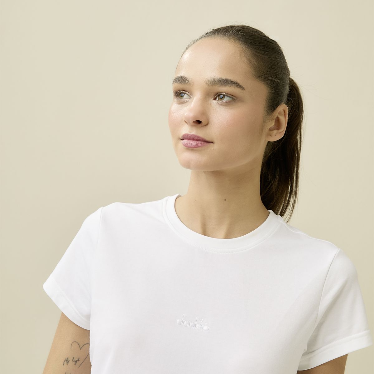 DIADORA - Polera Deportiva Manga Corta Mujer Diadora