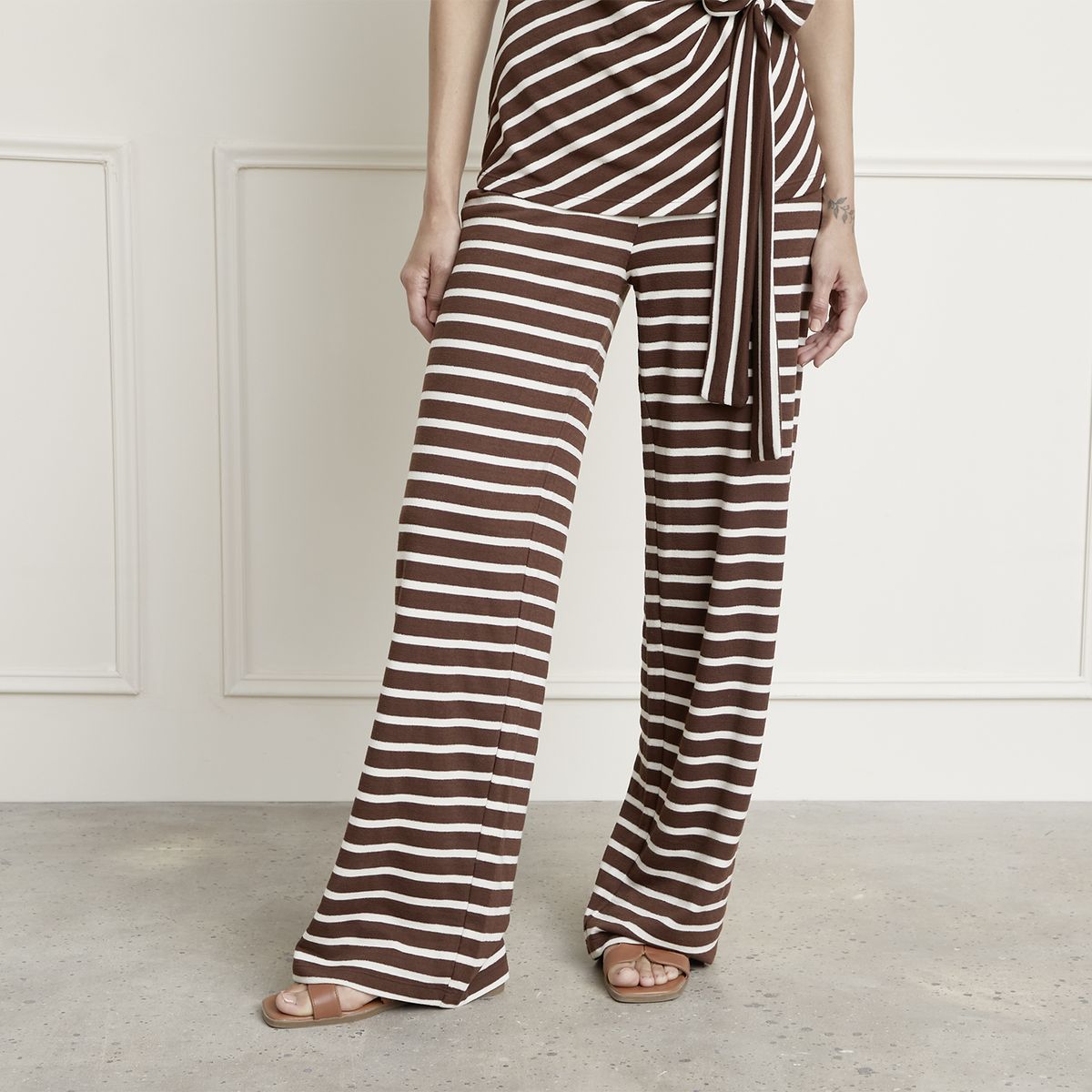 BASEMENT - Pantalón Tiro Alto Mujer Basement