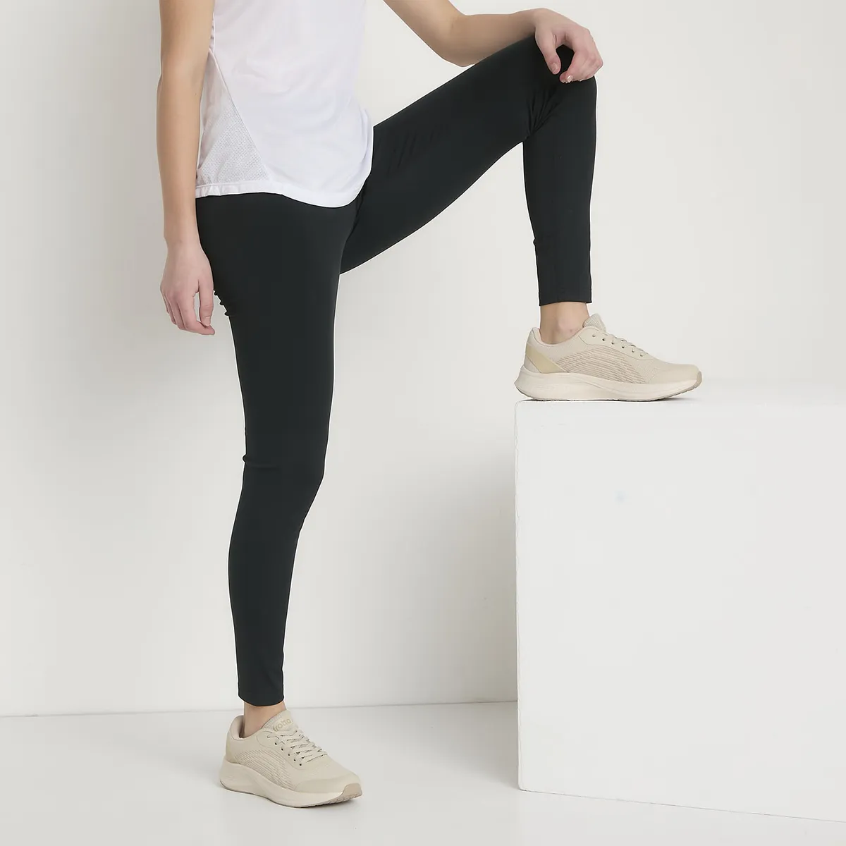FRATTA - Rosha Zapatilla Running Mujer Beige Fratta