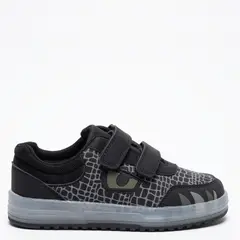 YAMP - Zapatilla Urbana Niño Negro (22 a 33)