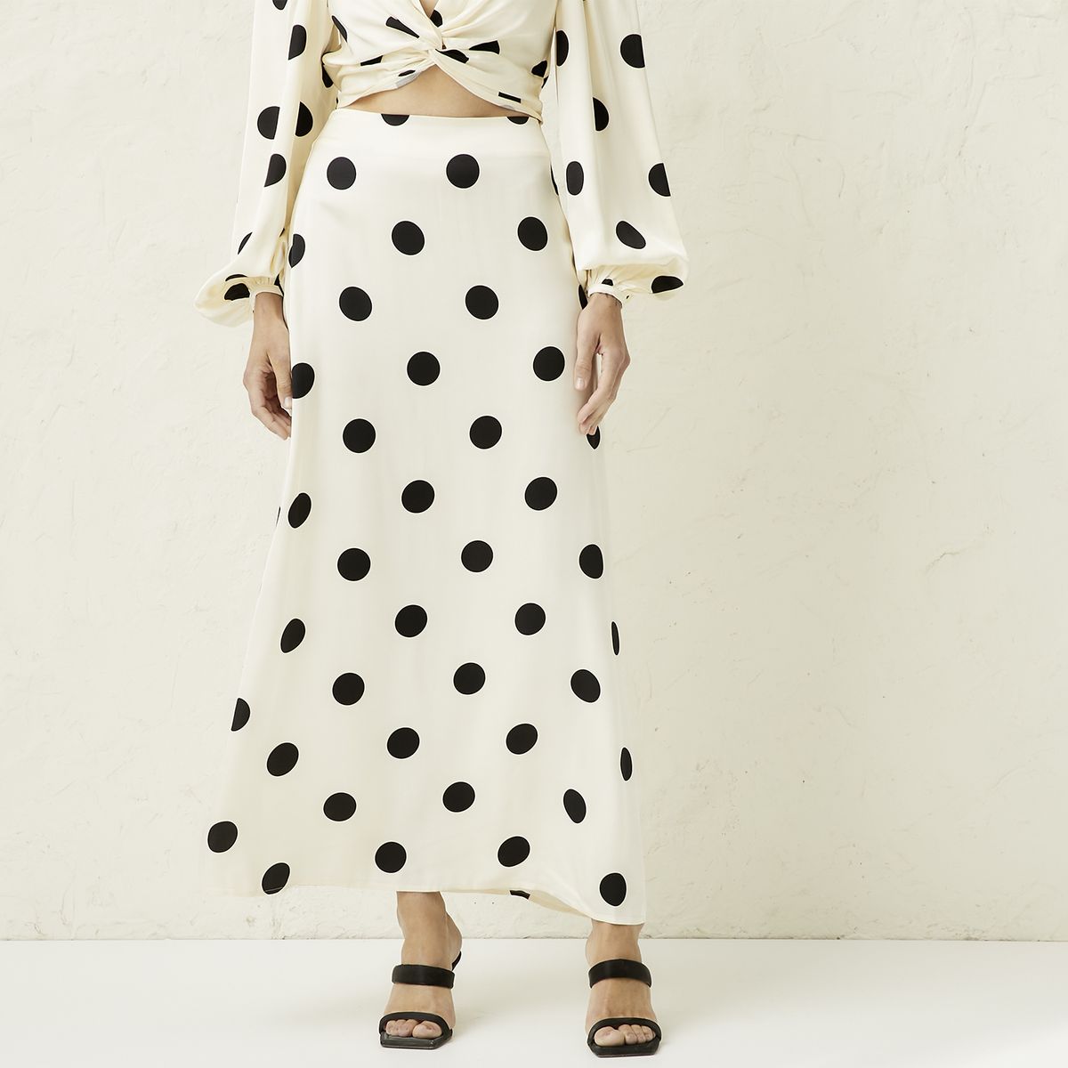 BASEMENT - Falda Mujer Basement