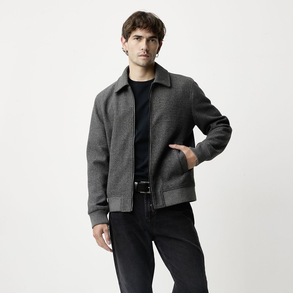 BASEMENT - Abrigo Hombre Basement