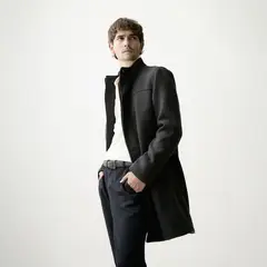 BASEMENT - Abrigo Hombre