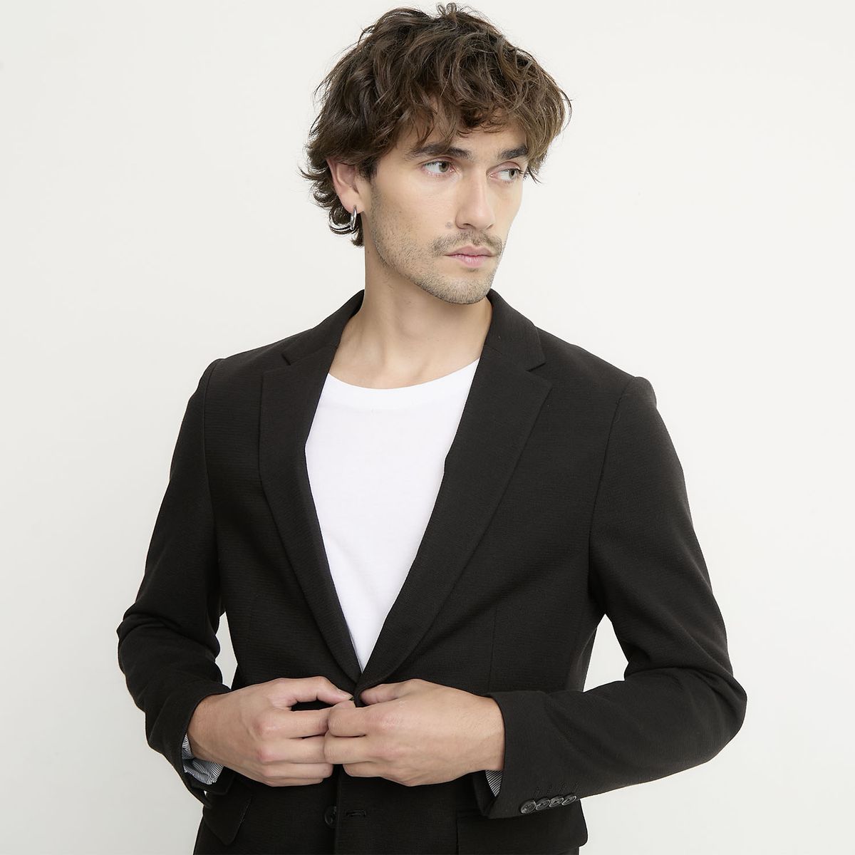 BASEMENT - Abrigo Hombre Basement