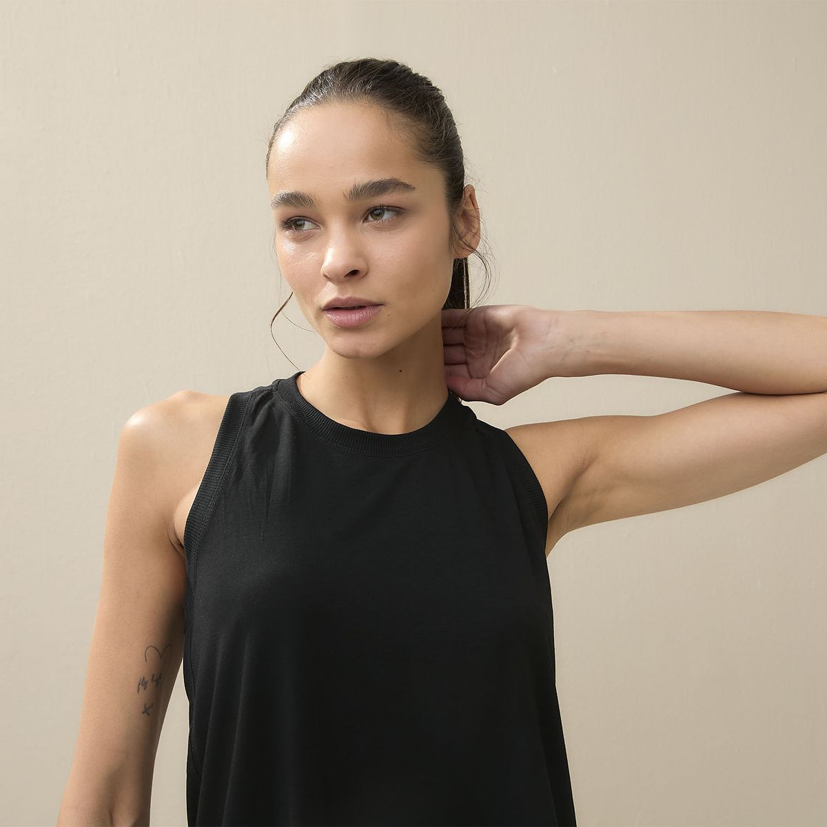 DIADORA - Polera Deportiva Sin Mangas Mujer Diadora