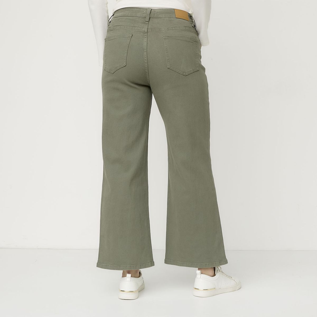 NEWPORT - Pantalón Tiro Medio Mujer Newport