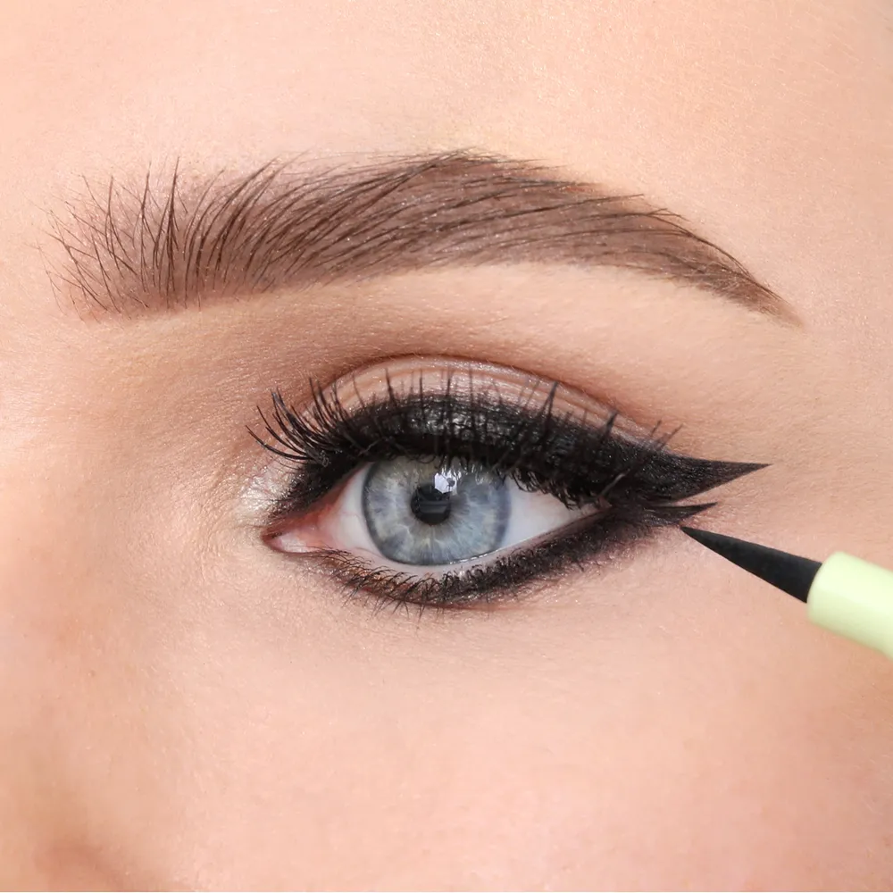 Pixi Lash Line Ink Black Silk, foto 3
