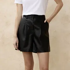 BASEMENT - Short Regular Tiro Alto Cuero Effect Mujer