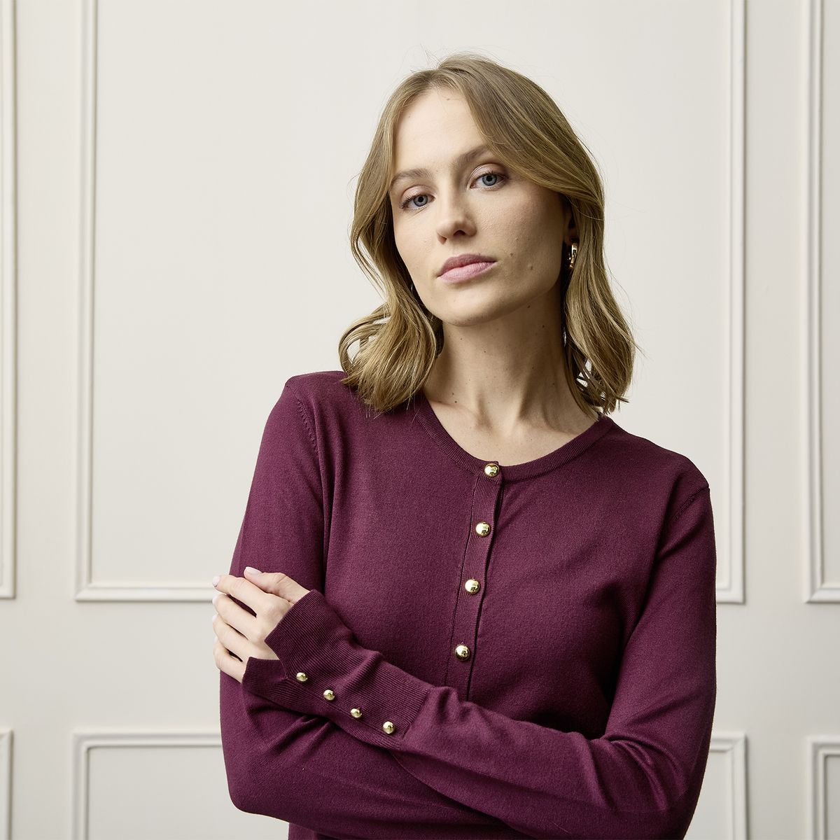 BASEMENT - Chaleco Manga Larga Basement Mujer Cuello Redondo Liso