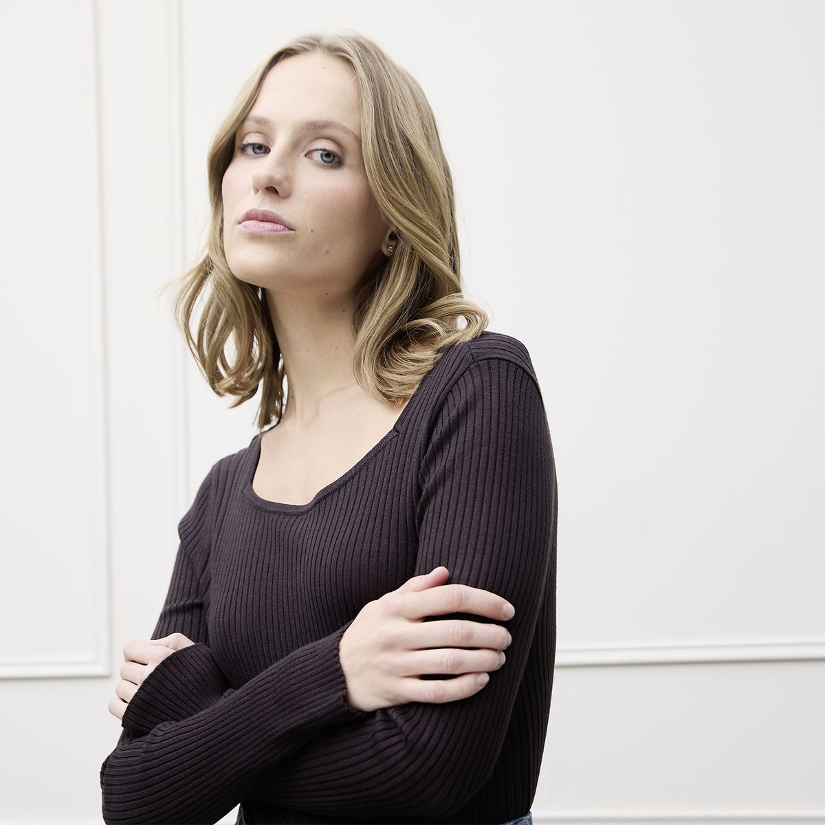 BASEMENT - Sweater Mujer Basement