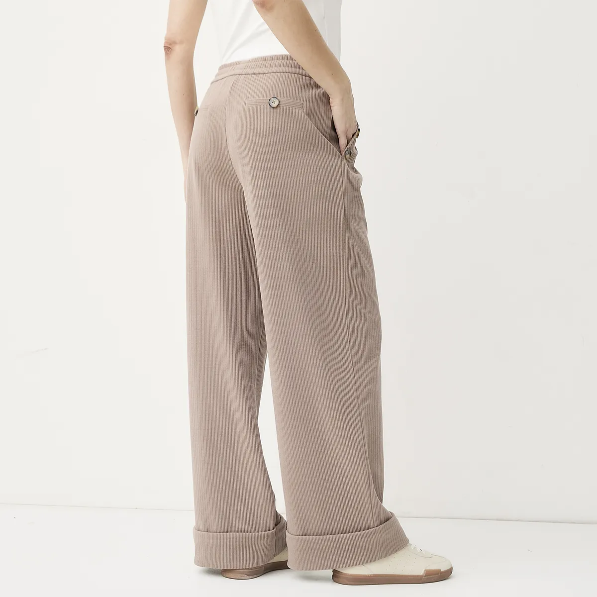 NEWPORT - Pantalón Tiro Medio Mujer Newport