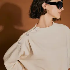 BASEMENT - Polerón Mujer