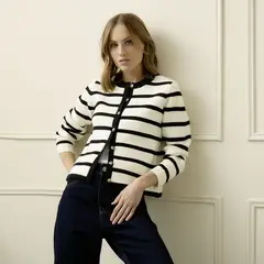 BASEMENT - Sweater Mujer