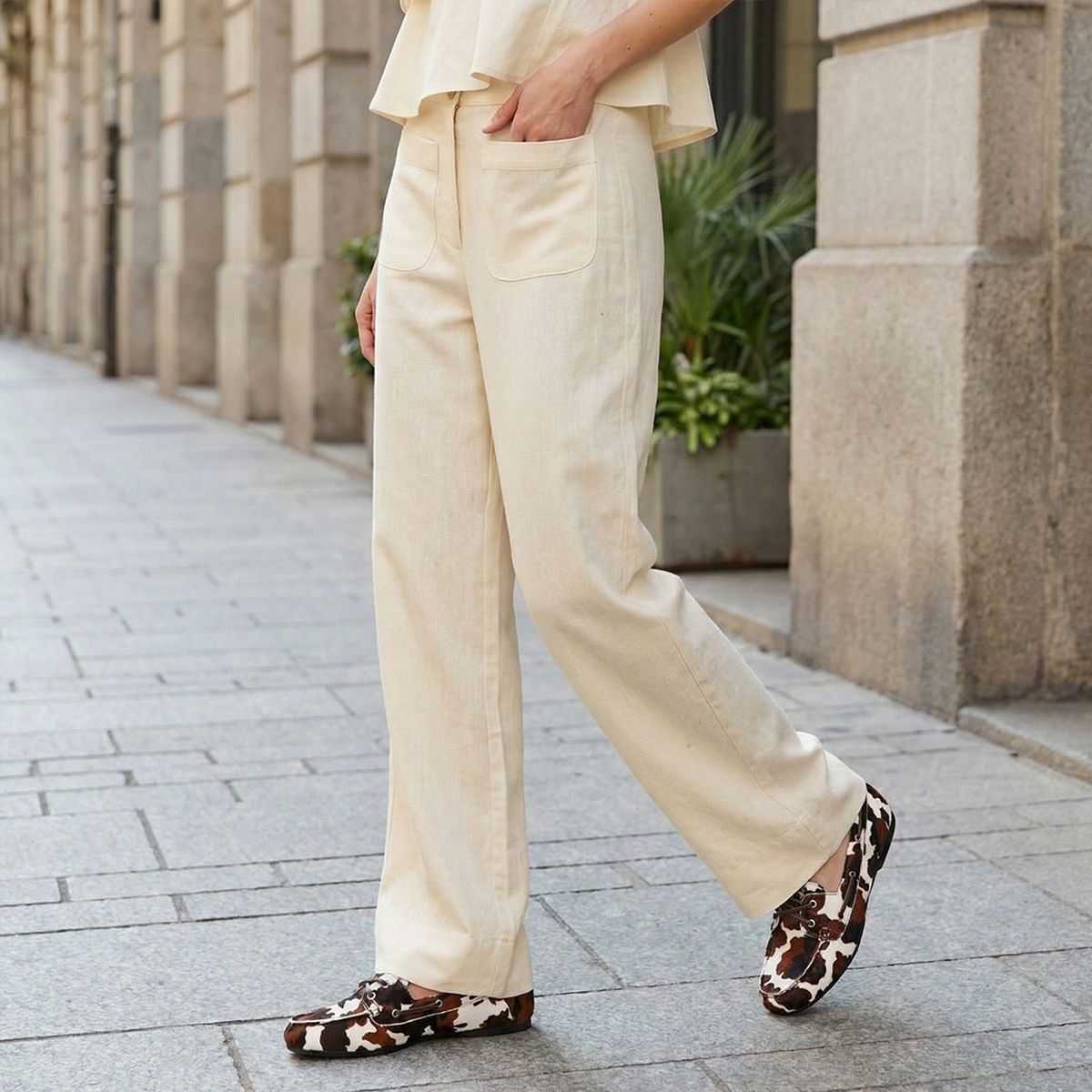 BASEMENT - Mocasín Náutico Mujer Cuero Animal Print Basement