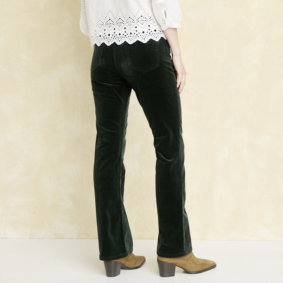 UNIVERSITY CLUB - Pantalón Flare Tiro Alto Mujer University Club