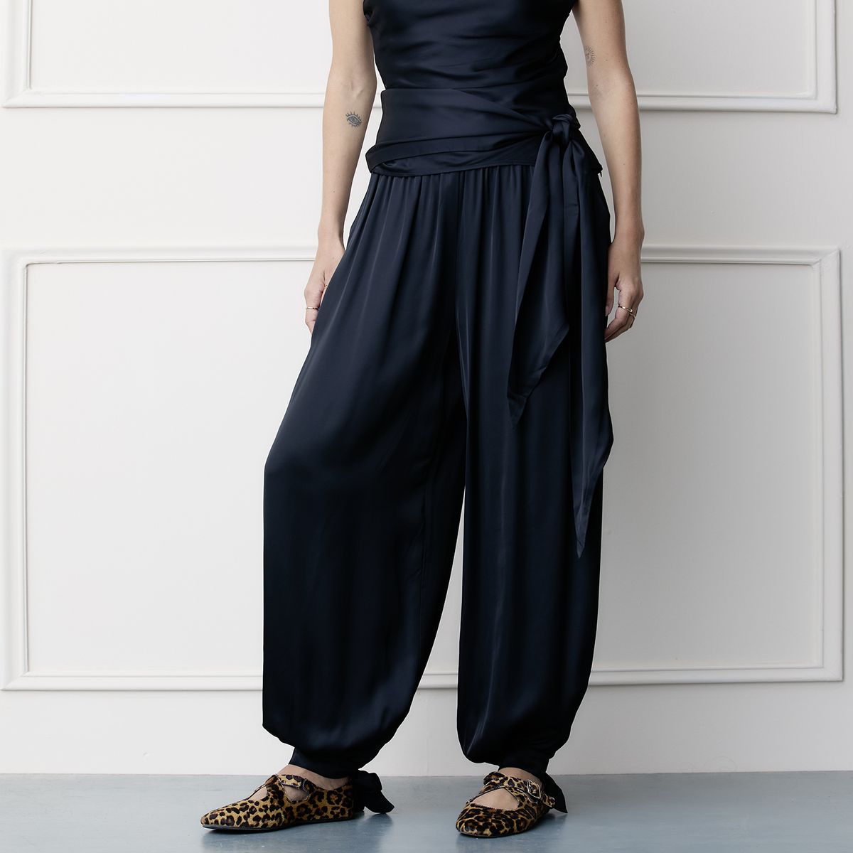 BASEMENT - Pantalón Satín Mujer Basement