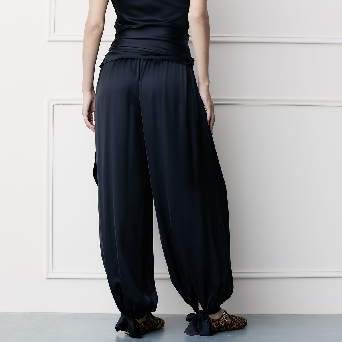 BASEMENT - Pantalón Satín Mujer Basement