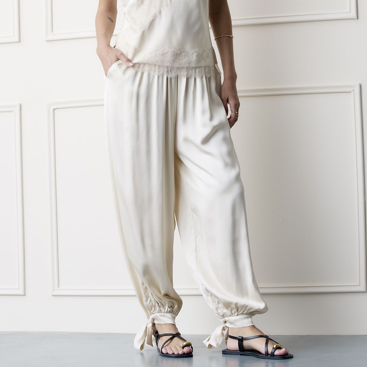 BASEMENT - Pantalón Satín Mujer Basement