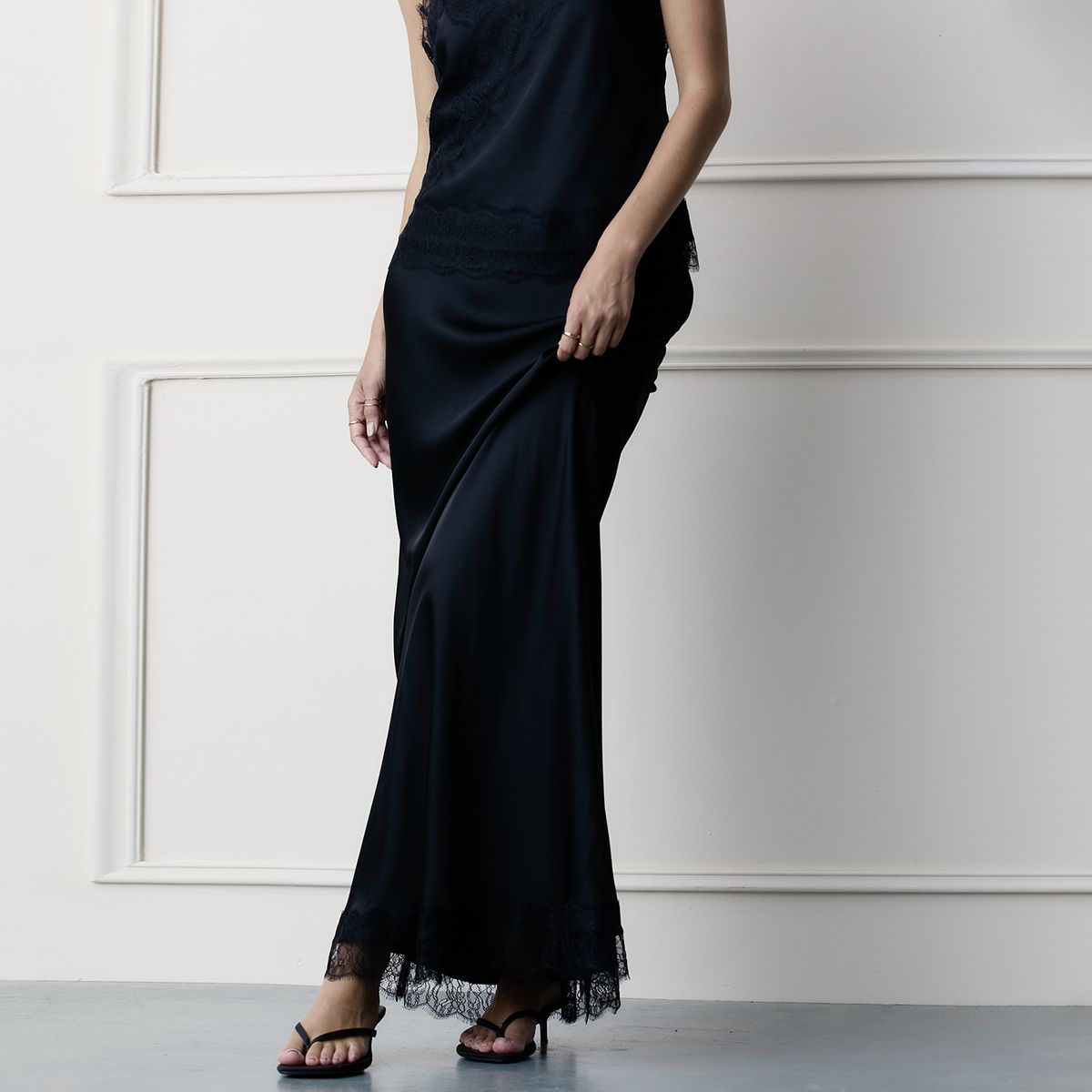 BASEMENT - Falda Mujer Basement