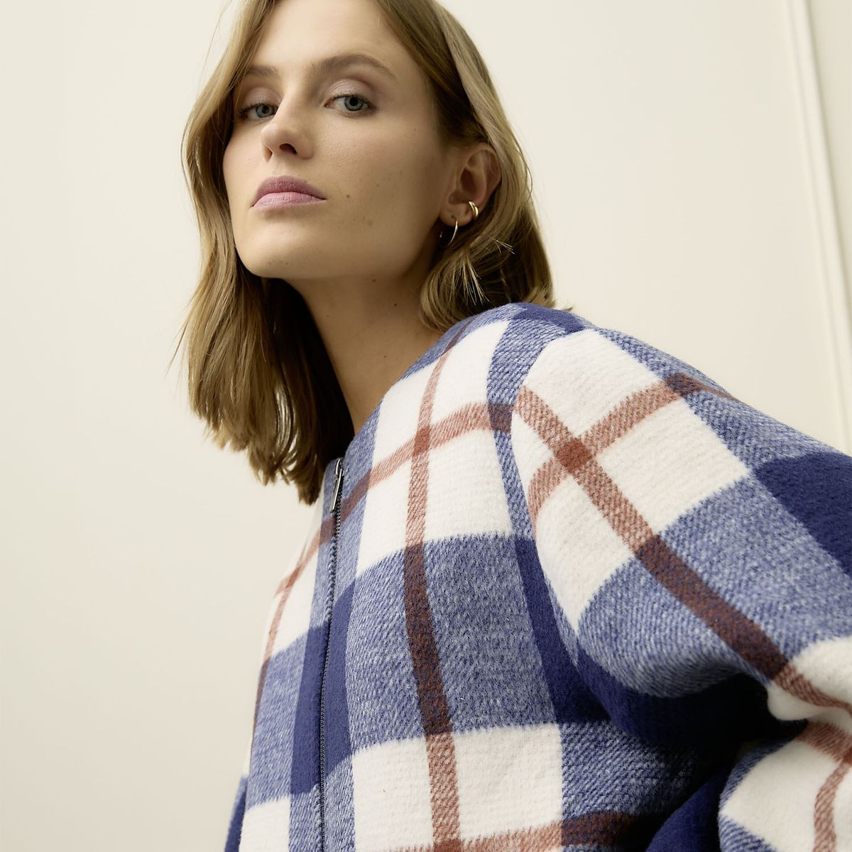 BASEMENT - Chaqueta Mujer Basement