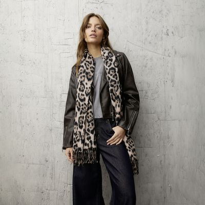 Imagen 2 del producto Bufanda Mujer Animal Print Sintética