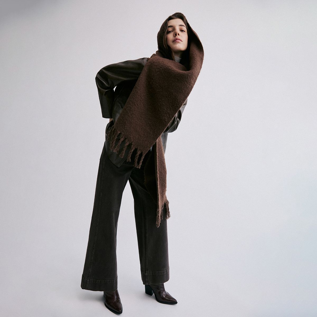 BASEMENT - Bufanda Mujer Basement