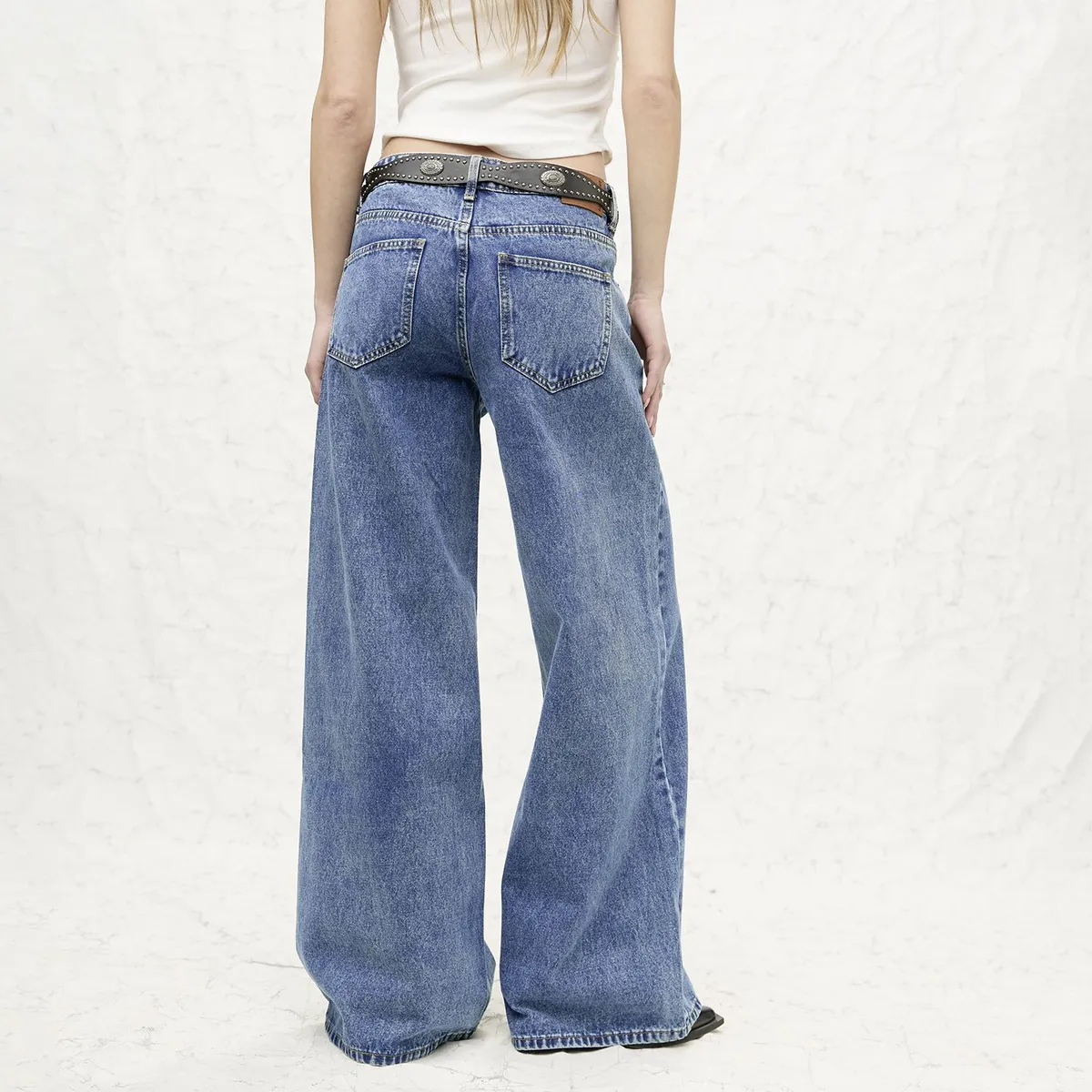 AMERICANINO - Jeans Wide Leg Tiro Medio Cinturón Removible Mujer Americanino