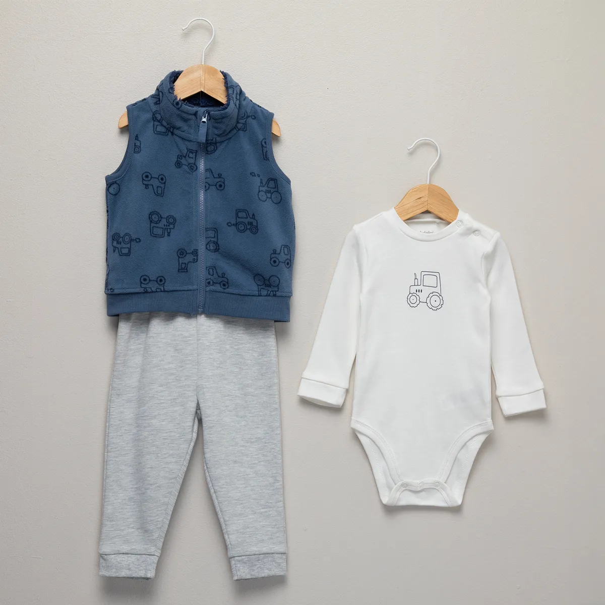 YAMP - Conjunto Bebé Niño Pantalón de Buzo + Body + Polerón de Polar Sin Mangas Yamp