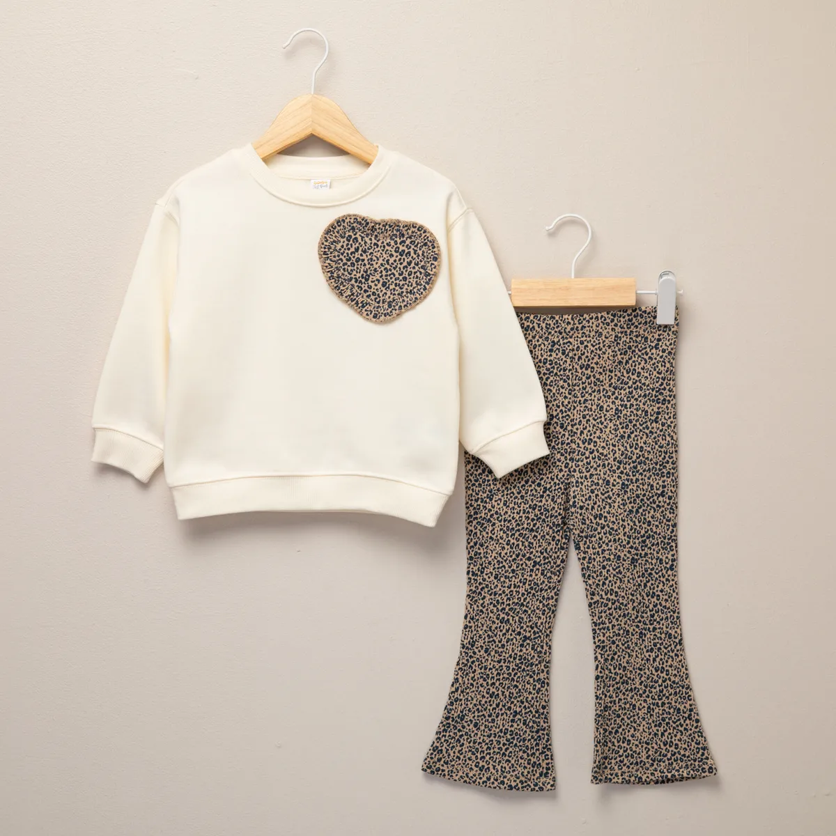 YAMP - Conjunto Bebé Polerón Mas Calza Flare Yamp