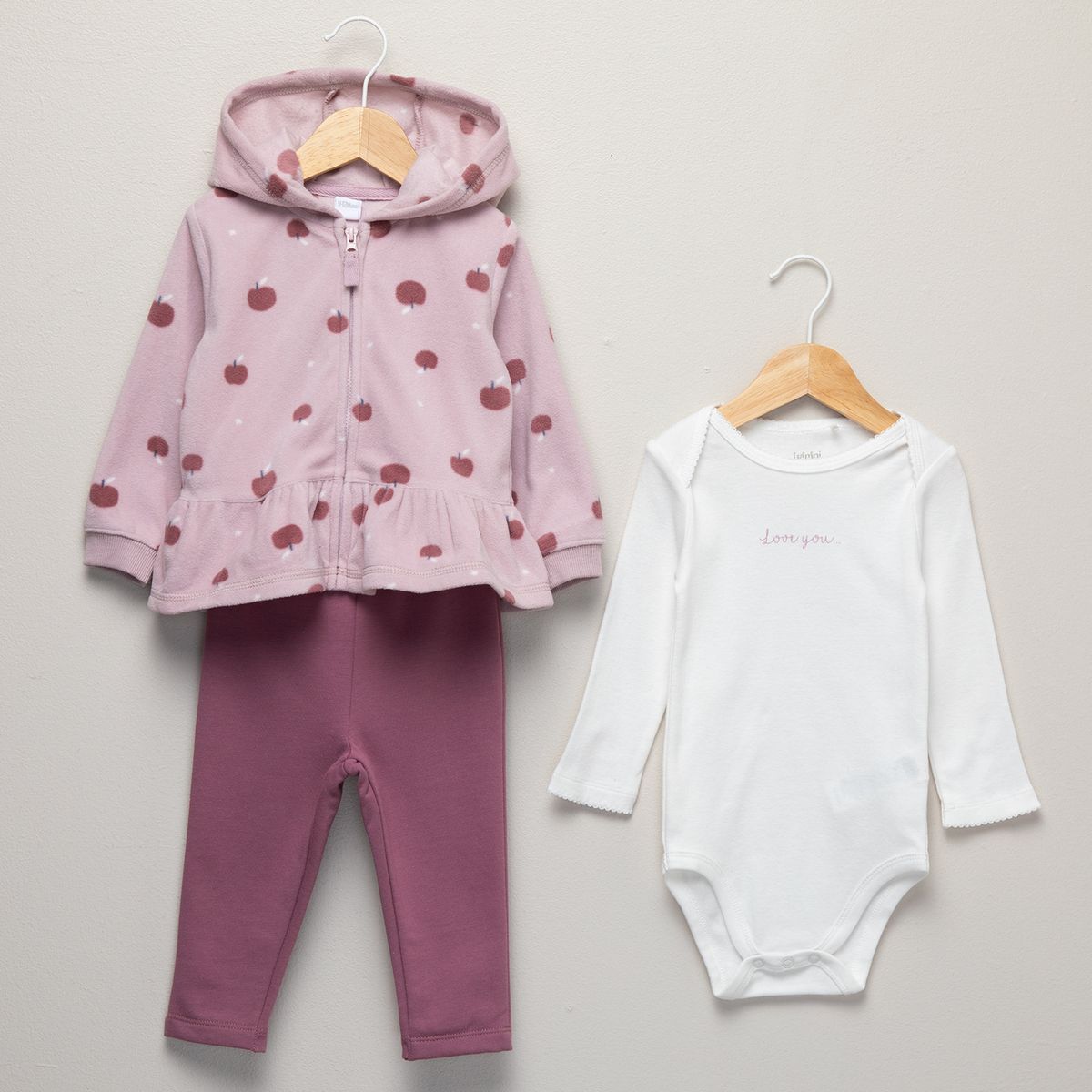 YAMP - Conjunto Bebé Niña Yamp Pantalón de Buzo + Body + Polerón de Polar Yamp