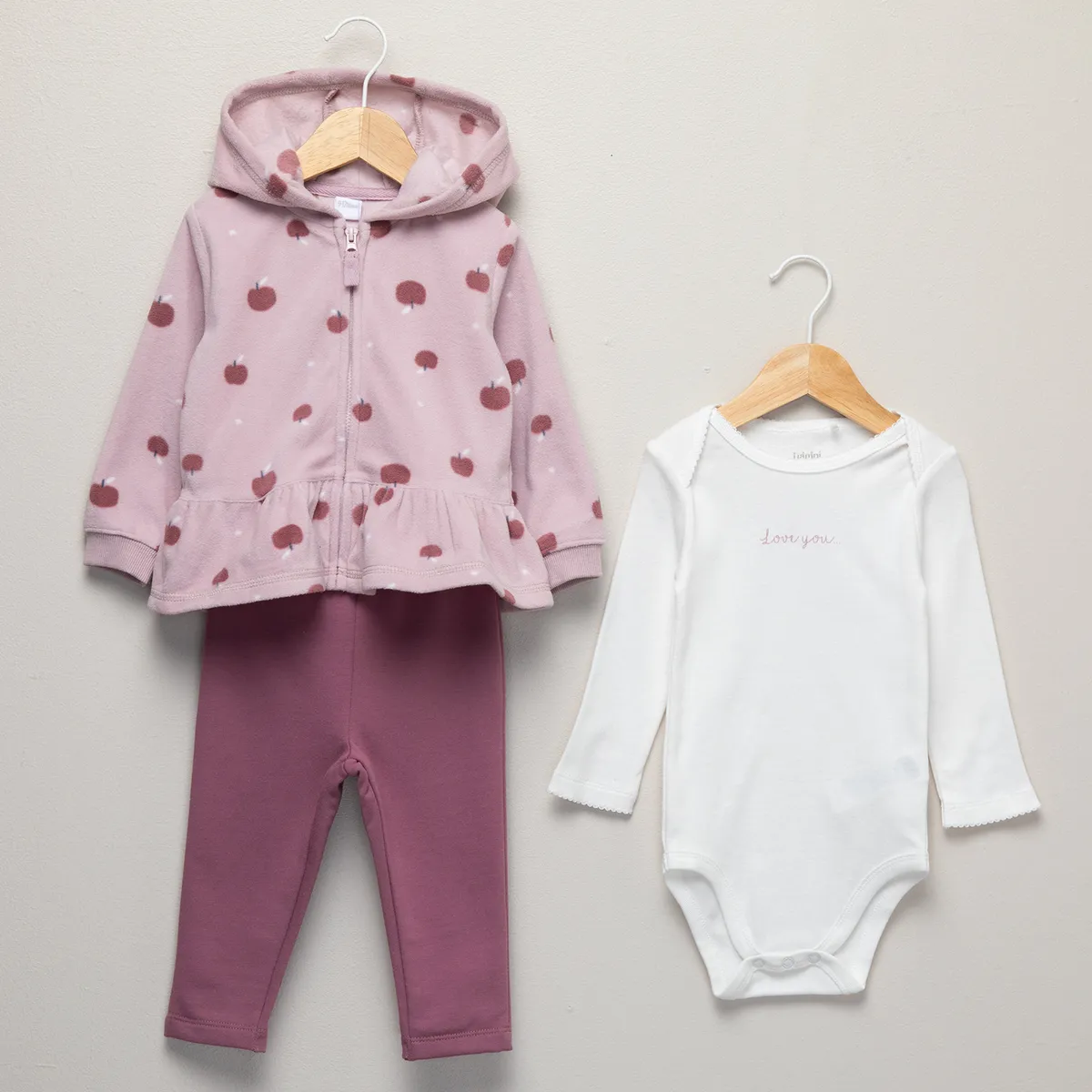 YAMP - Conjunto Bebé Niña Yamp Pantalón de Buzo + Body + Polerón de Polar Yamp
