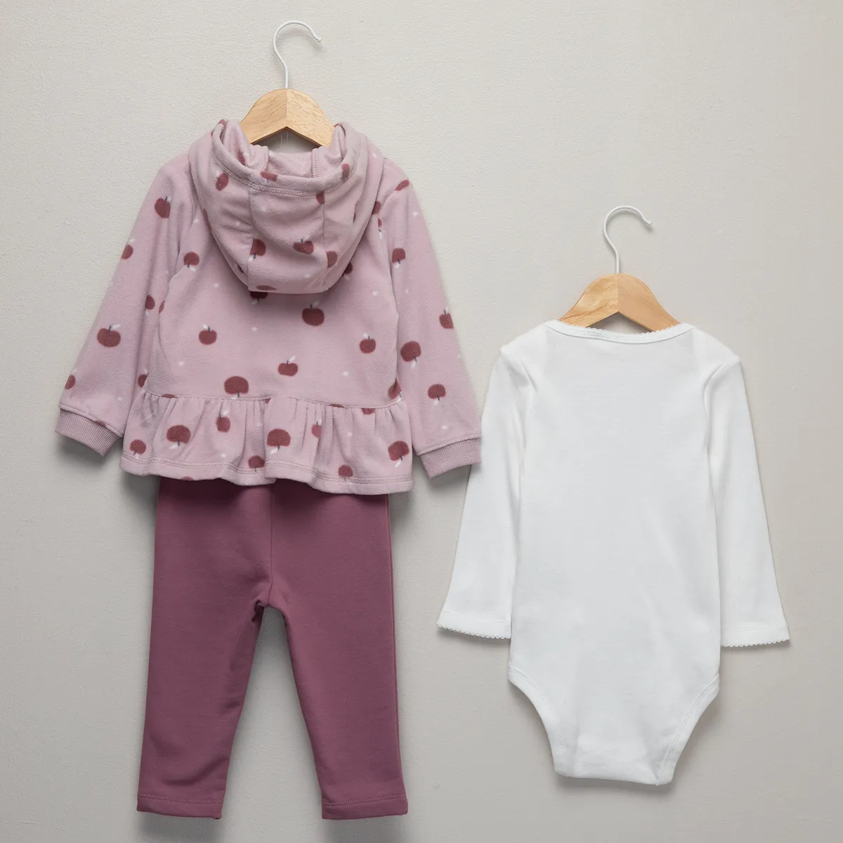 YAMP - Conjunto Bebé Niña Yamp Pantalón de Buzo + Body + Polerón de Polar Yamp