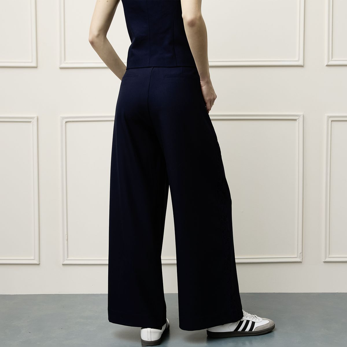 BASEMENT - Pantalón Tiro Medio Mujer Basement