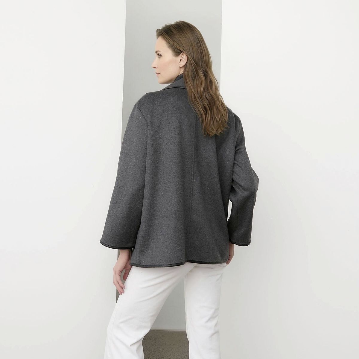 APOLOGY - Abrigo Mujer Apology