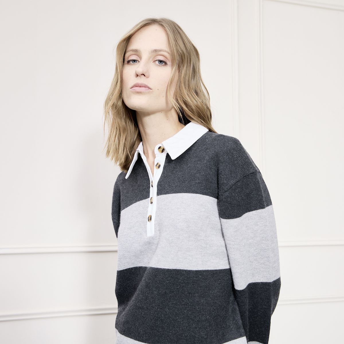 BASEMENT - Polerón Mujer Basement