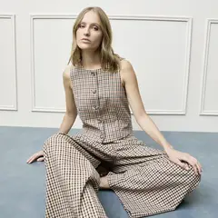 BASEMENT - Vest Mujer