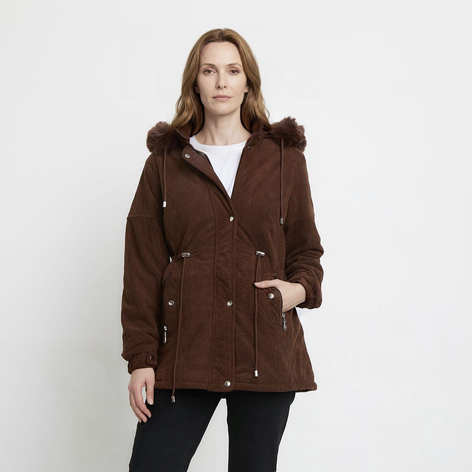 NEWPORT Chaqueta Mujer Newport | Falabella Chile