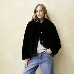 UNIVERSITY CLUB - Chaqueta Efecto Pelo Mujer