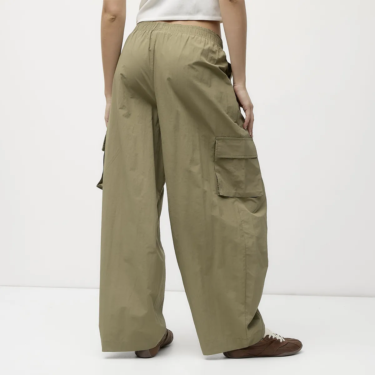 SYBILLA - Pantalón Cargo Parachute Tiro Medio Mujer Sybilla