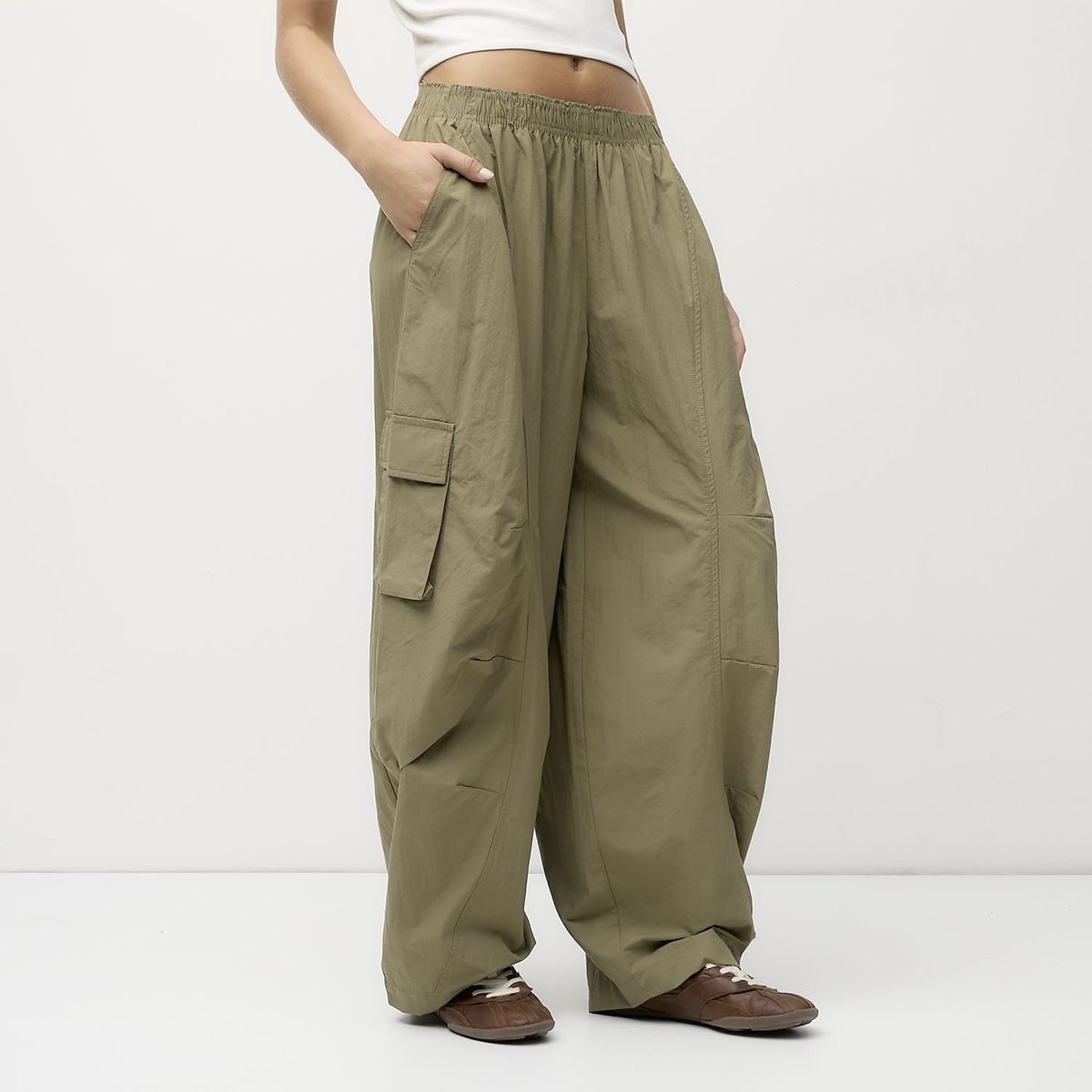 SYBILLA - Pantalón Cargo Parachute Tiro Medio Mujer Sybilla