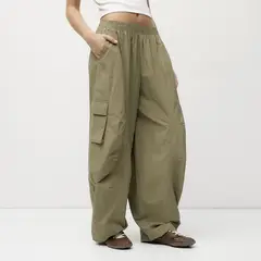 SYBILLA - Pantalón Cargo Parachute Tiro Medio Mujer