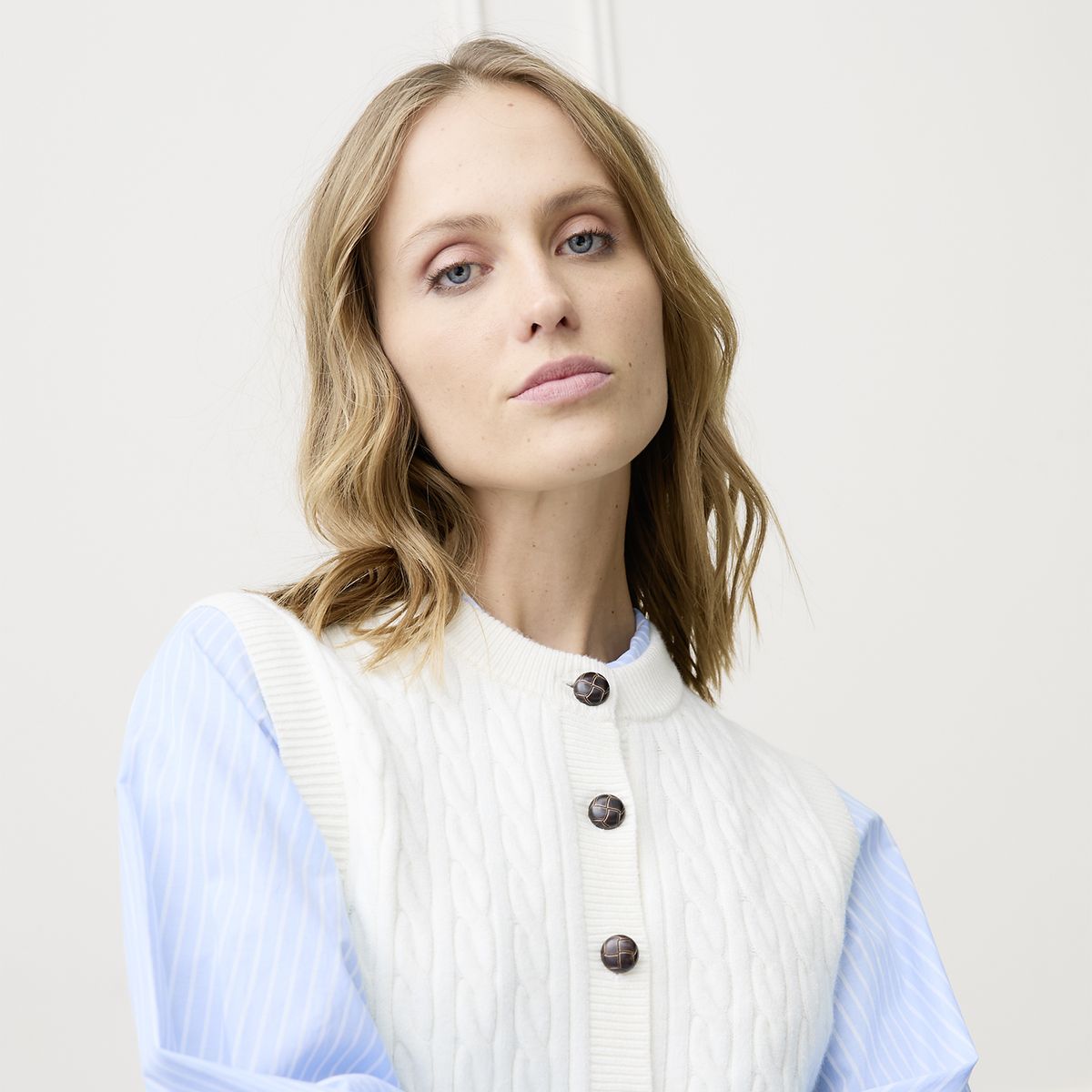 BASEMENT - Sweater Mujer Basement