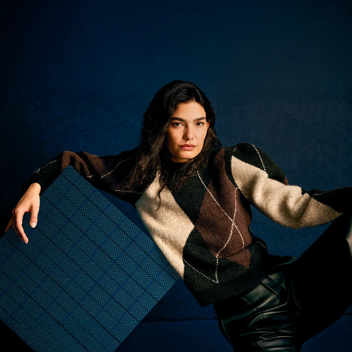 BASEMENT - Sweater Mujer Basement
